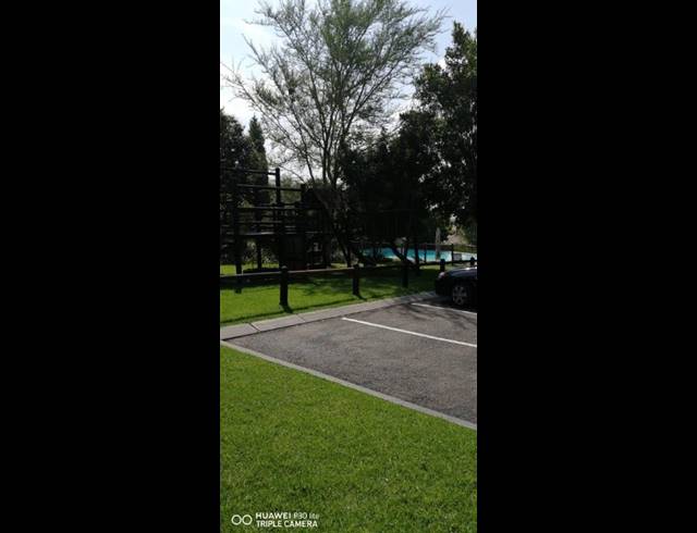 2 BEDROOM TOWNHOUSE TO LET IN BRYANSTON